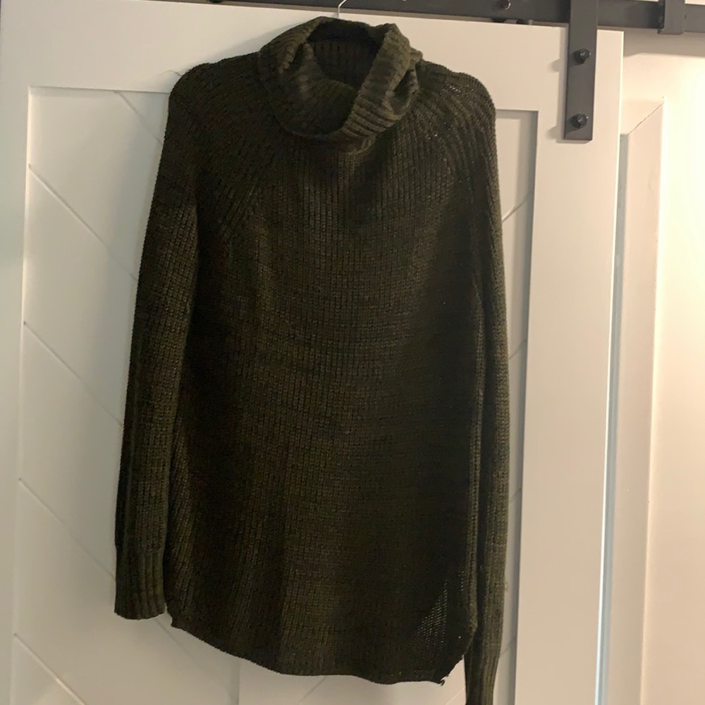 Turtleneck sweater.